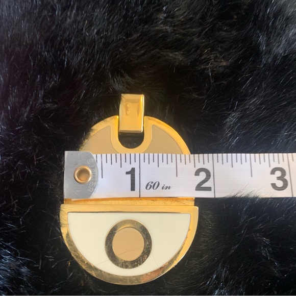 Vintage Max Factor pendent - Picture 5 of 6